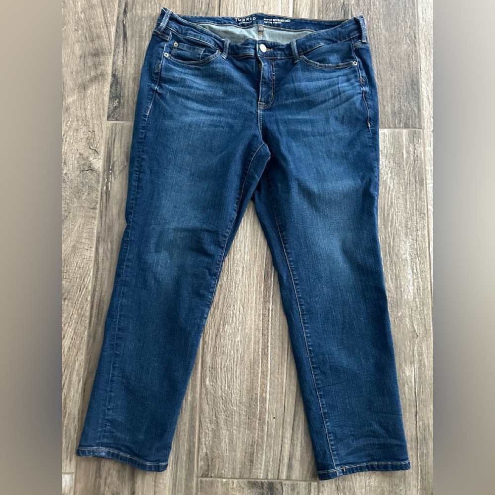 Torrid Perfect Boyfriend Ankle Jeans